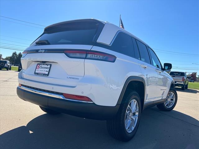 new 2025 Jeep Grand Cherokee car, priced at $40,748