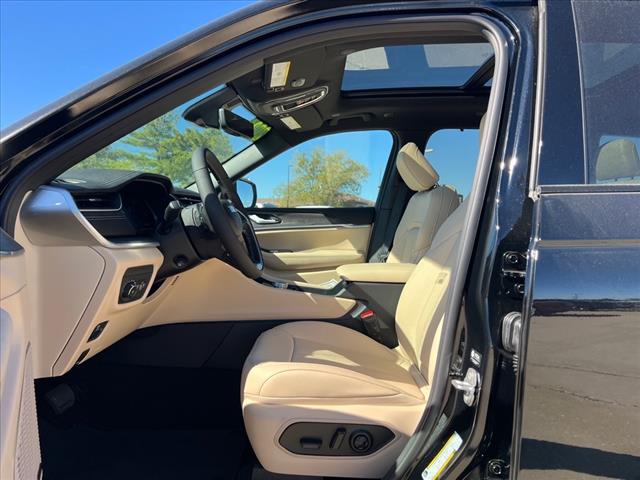 new 2025 Jeep Grand Cherokee car, priced at $56,948