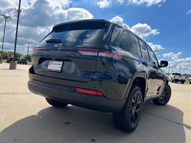 new 2024 Jeep Grand Cherokee car, priced at $44,040