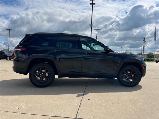 new 2024 Jeep Grand Cherokee car, priced at $44,040