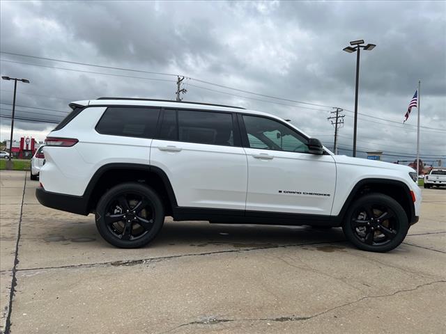 new 2024 Jeep Grand Cherokee L car, priced at $43,076