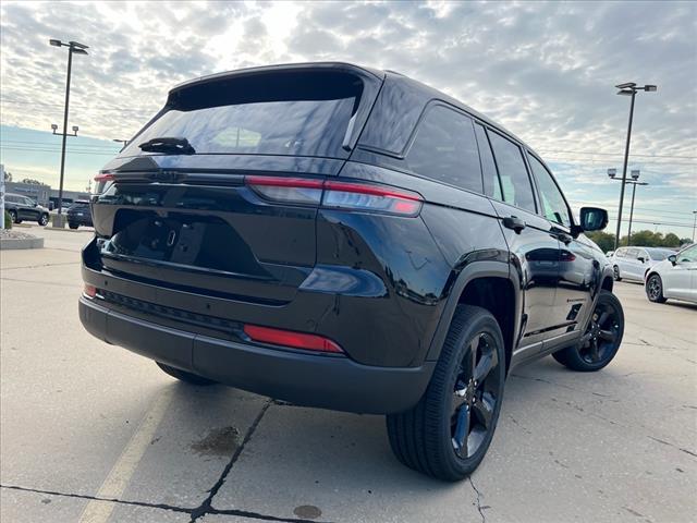 new 2025 Jeep Grand Cherokee car, priced at $47,212