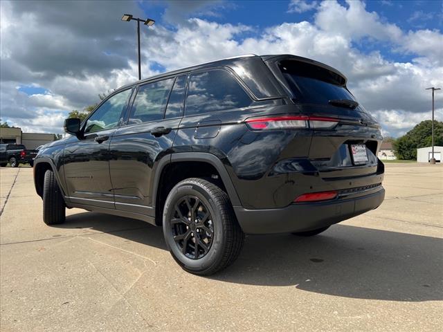 new 2024 Jeep Grand Cherokee car, priced at $44,040