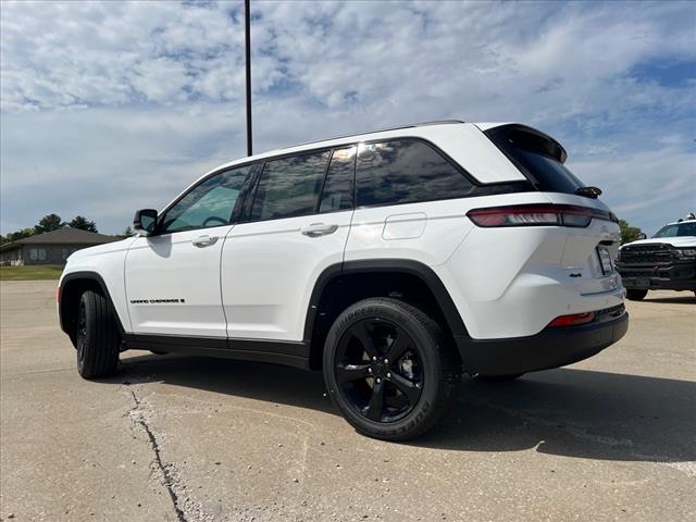 new 2024 Jeep Grand Cherokee car, priced at $44,094