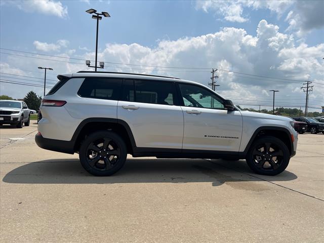 new 2024 Jeep Grand Cherokee L car, priced at $46,105