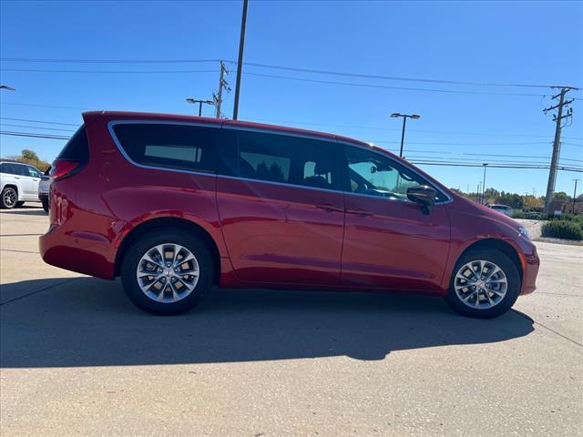 new 2025 Chrysler Pacifica car, priced at $48,915