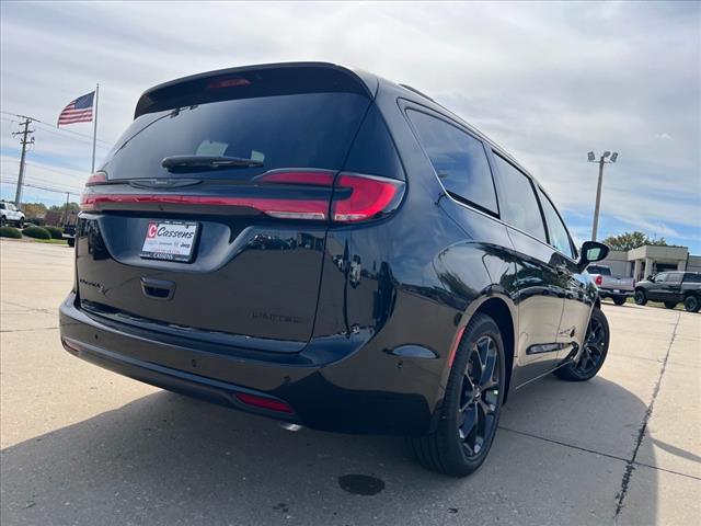 new 2025 Chrysler Pacifica car, priced at $52,545