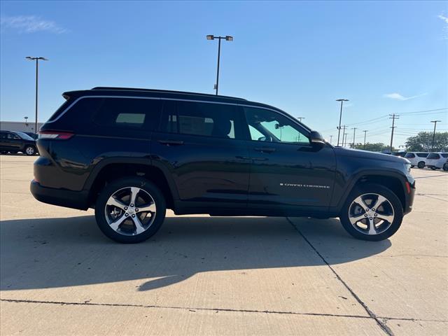 new 2024 Jeep Grand Cherokee L car, priced at $46,174