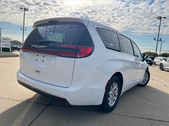 new 2025 Chrysler Pacifica car, priced at $50,070