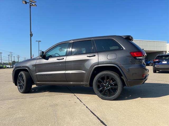 used 2018 Jeep Grand Cherokee car, priced at $20,869