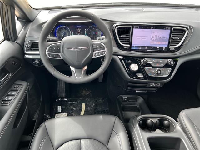 new 2025 Chrysler Pacifica car, priced at $44,145