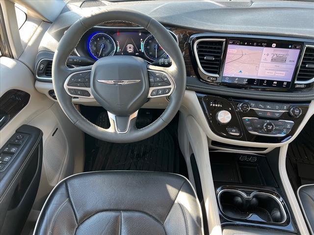 used 2022 Chrysler Pacifica car