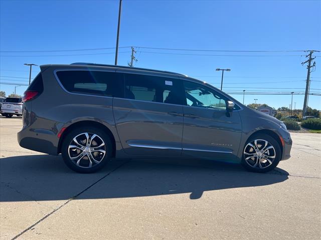 new 2025 Chrysler Pacifica car, priced at $57,620